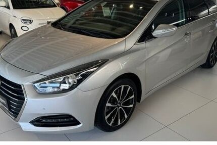 Hyundai i40 85.600 km 12.250 &euro; Wesel 46485