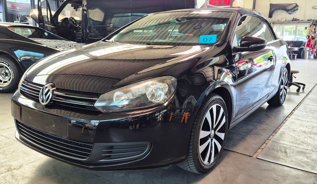 VW Golf 99.000 km 8.890 &euro; Recklinghausen 45659