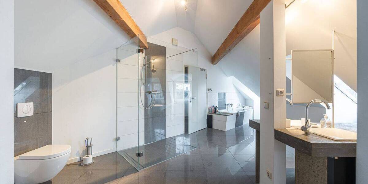 Mehrfamilienhaus, Wohnhaus Duisburg Friemersheim - 8 Zimmer, 205 m&sup2;, 750.000&euro; | Angebot:25997554