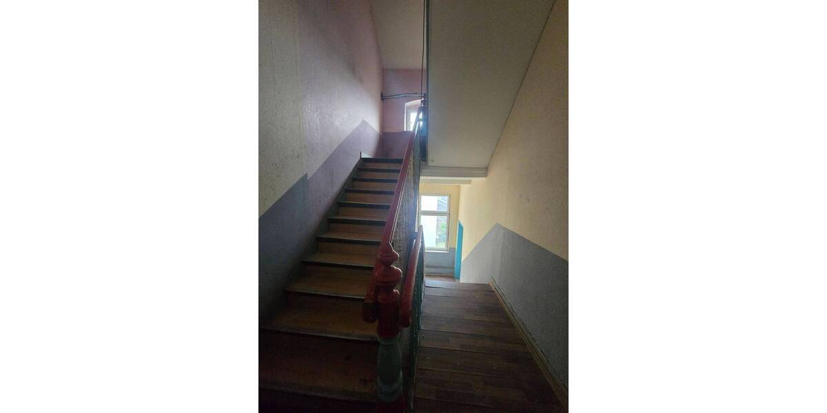 Etagenwohnung Duisburg Bruckhausen - 3 Zimmer, 347 m&sup2;, 240.000&euro; | Angebot:26102284