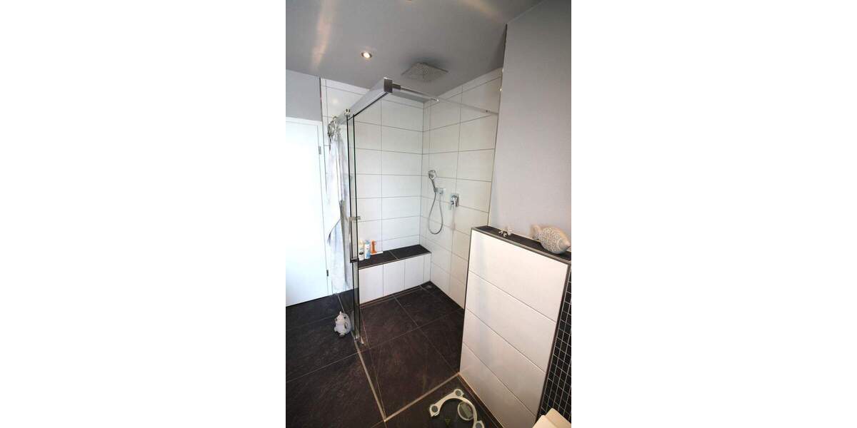 Mehrfamilienhaus, Wohnhaus Rheinberg Ossenberg - 7 Zimmer, 257 m&sup2;, 550.000&euro; | Angebot:25670153