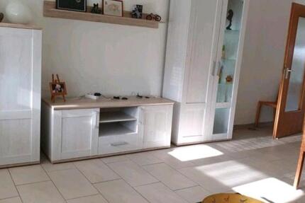 Wohnung Moers - 3 Zimmer, 76 m&sup2;, 1.350&euro; | Angebot:26415660