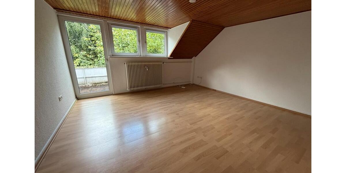 Dachgeschoßwohnung Gelsenkirchen Gelsenkirchen-Mitte - 3.5 Zimmer, 75 m&sup2;, 650&euro; | Angebot:26539741