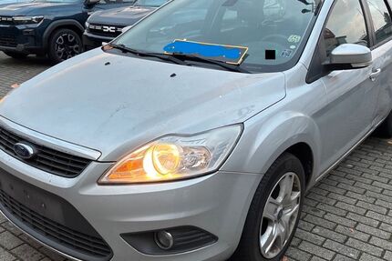 Ford Focus 194.000 km 999 &euro; Oberhausen 46149