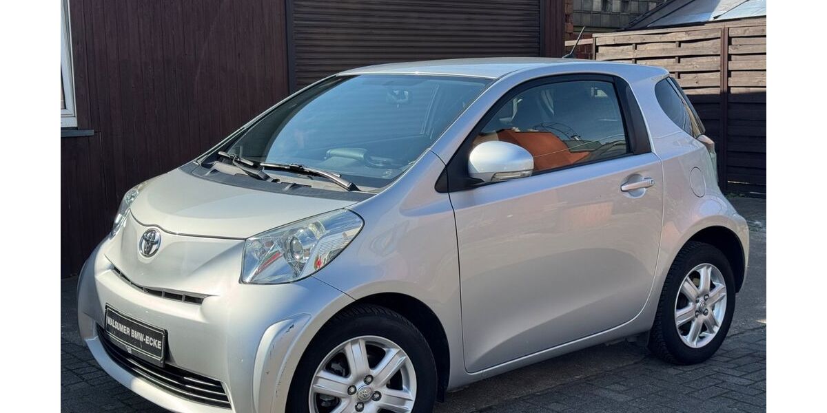 Toyota IQ 87.000 km 4.900 &euro; Duisburg 47179