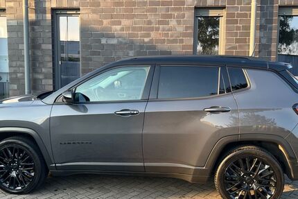 Jeep Compass 43.998 km 20.999 &euro; Voerde 46562