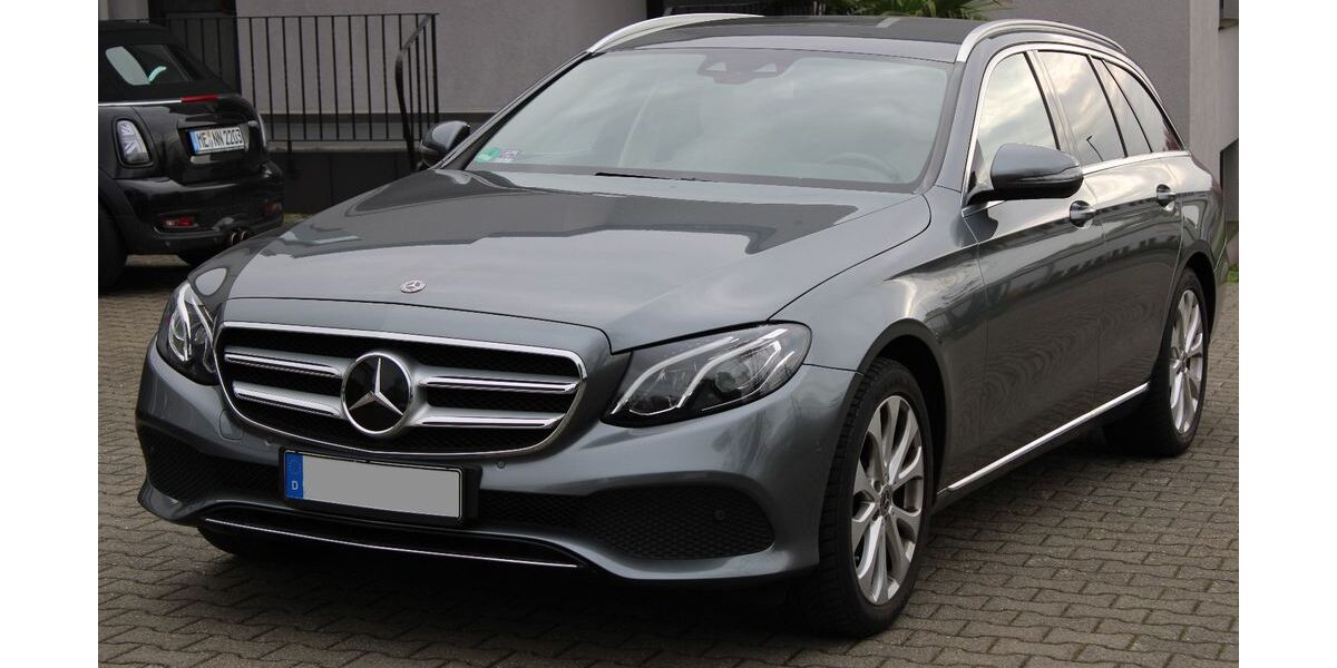 Mercedes-Benz E 200 112.590 km 21.390 &euro; Heiligenhaus 42579