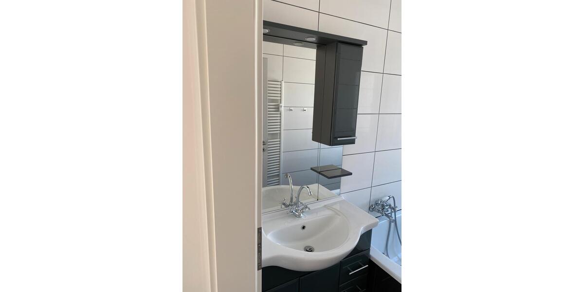 Etagenwohnung Duisburg Angerhausen - 2.5 Zimmer, 55 m&sup2;, 420&euro; | Angebot:26048056