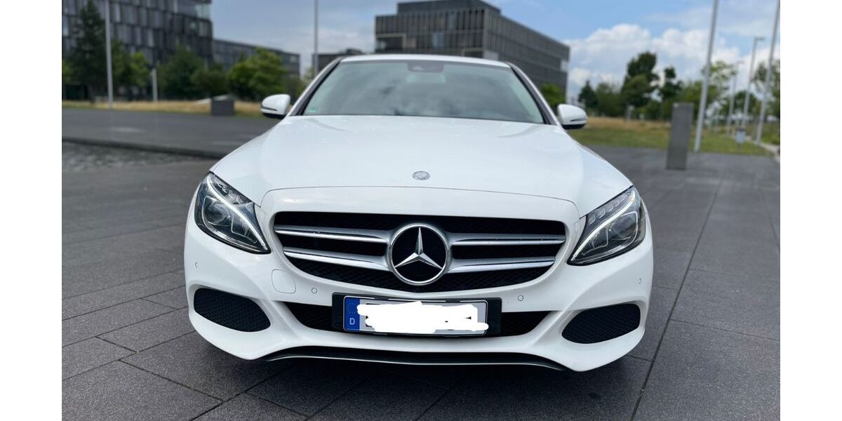 Mercedes-Benz C 250 178.000 km 15.500 &euro; Essen 45130