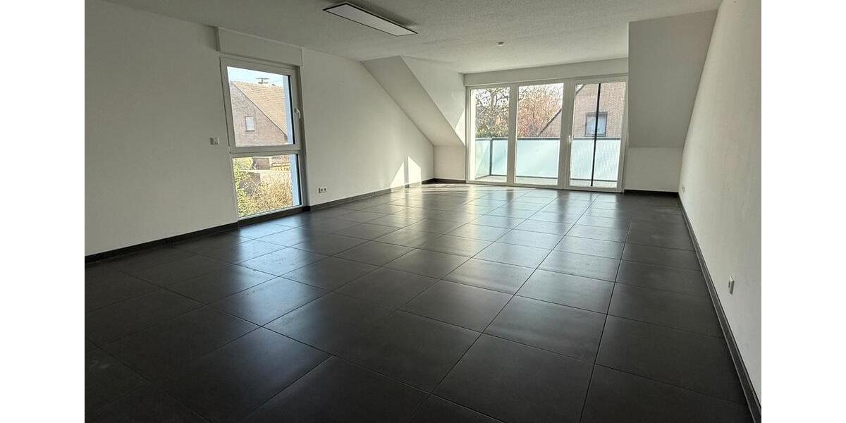 Etagenwohnung Hünxe - 4 Zimmer, 105 m&sup2;, 1.295&euro; | Angebot:26522788