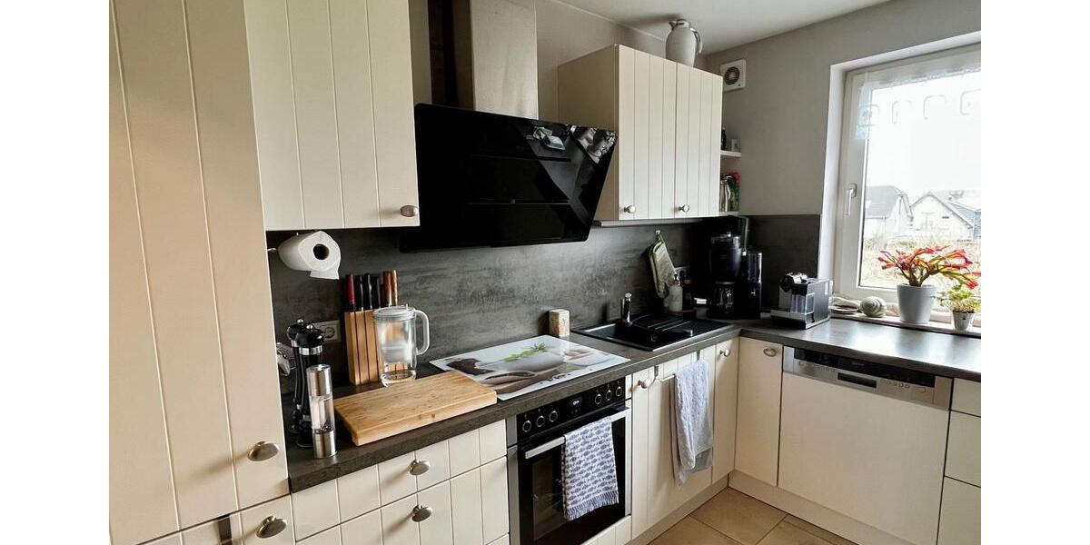 Dachgeschoßwohnung Duisburg Rheinhausen - 3 Zimmer, 71 m&sup2;, 680&euro; | Angebot:25182233