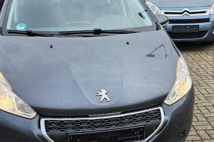 Peugeot 208 123.650 km 5.900 &euro; Oberhausen 46047