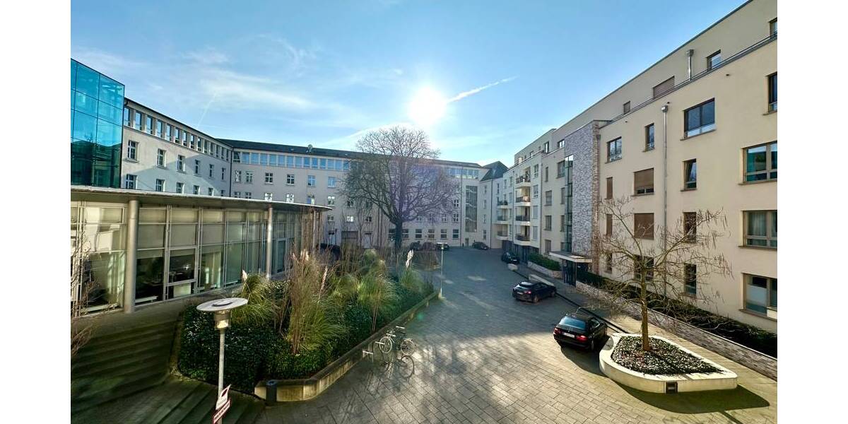 Etagenwohnung Mülheim Mitte - 4 Zimmer, 111 m&sup2;, 1.600&euro; | Angebot:25971060