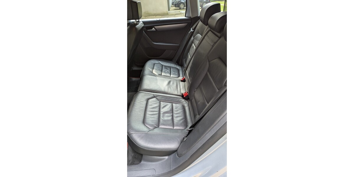 VW Passat Variant 206.515 km 9.500 &euro; Essen 45121