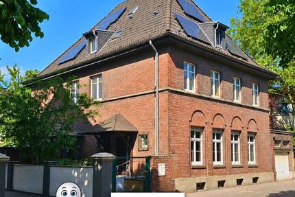 Haus Duisburg Mittelmeiderich - 8 Zimmer, 189 m&sup2;, 315.000&euro; | Angebot:27285224