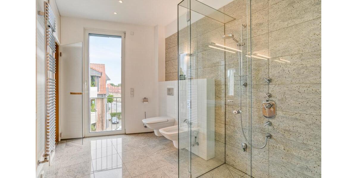 Einfamilienhaus Bochum Bochum-Mitte - 3 Zimmer, 220 m&sup2;, 2.200&euro; | Angebot:25655186