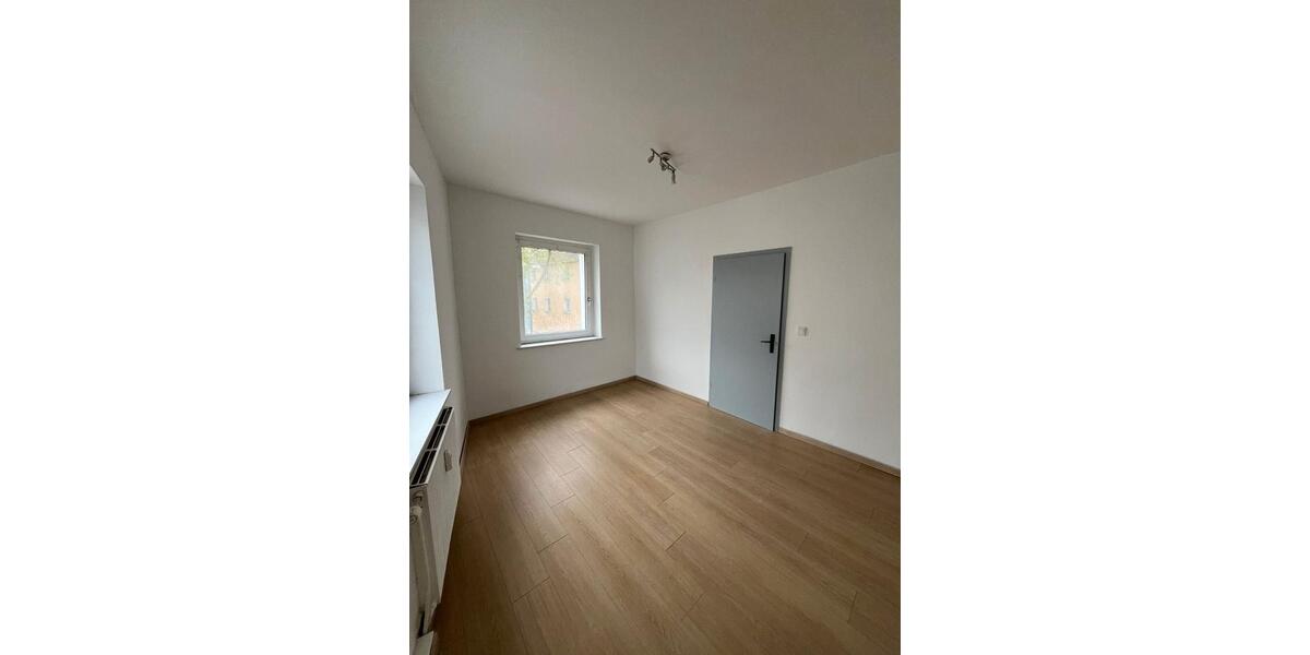 Etagenwohnung Gelsenkirchen Rotthausen - 4 Zimmer, 69 m&sup2;, 590&euro; | Angebot:26415575