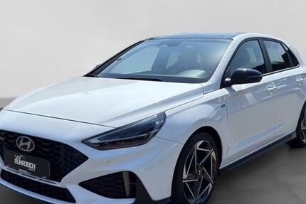 Hyundai i30 18.300 km 23.990 &euro; Duisburg 47059