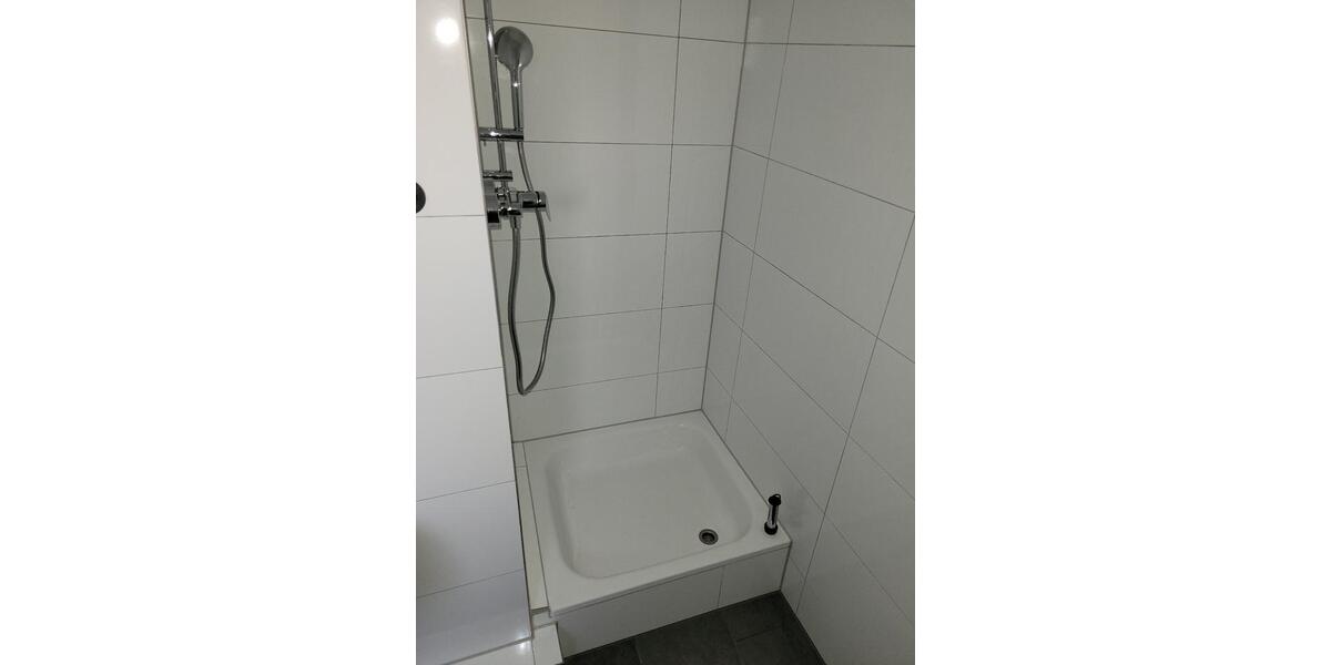 Dachgeschoßwohnung Essen Stadtbezirk IX - 3 Zimmer, 42 m&sup2;, 445&euro; | Angebot:25854722