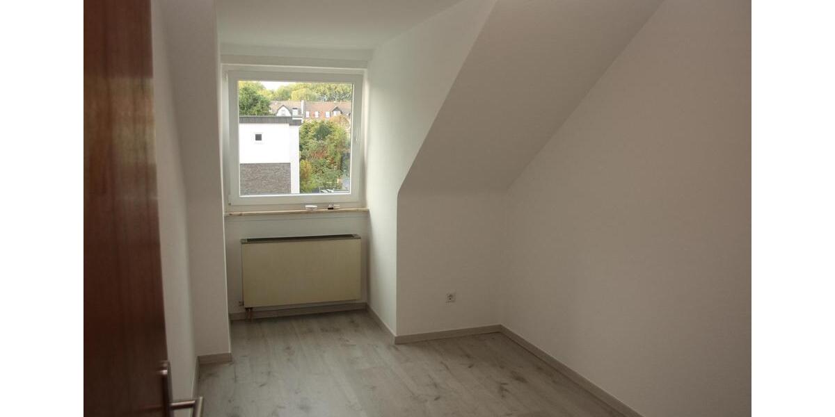 Dachgeschoßwohnung Recklinghausen Berghausen - 3 Zimmer, 60 m&sup2;, 515&euro; | Angebot:26603907