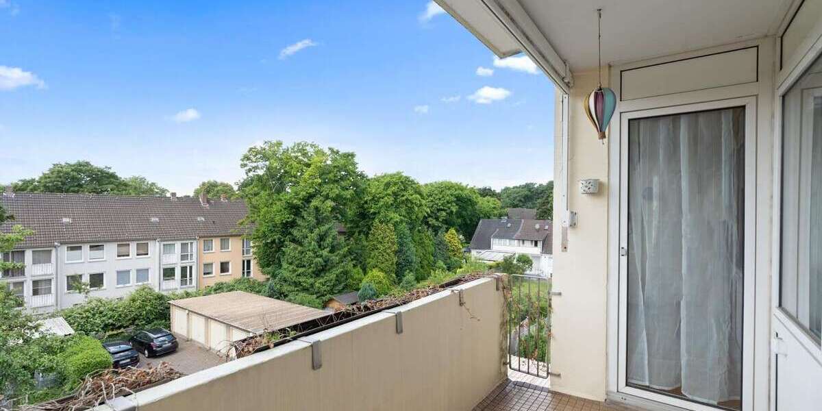 Etagenwohnung Duisburg Wedau - 4 Zimmer, 94 m&sup2;, 1.080&euro; | Angebot:26071297