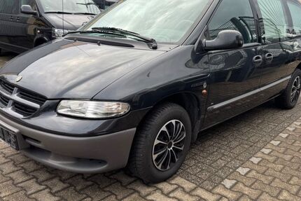 Chrysler Voyager 105.000 km 4.999 &euro; Mülheim an der Ruhr 45472