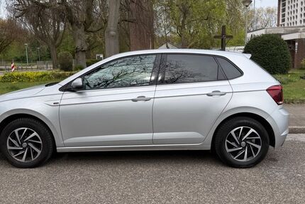 VW Polo 82.890 km 9.500 &euro; Oberhausen 46119