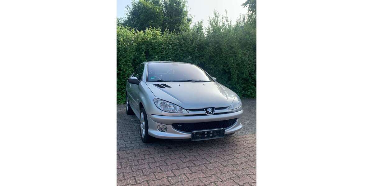 Peugeot 206 104.000 km 2.600 &euro; Vierlinden (Duisburg) 47178