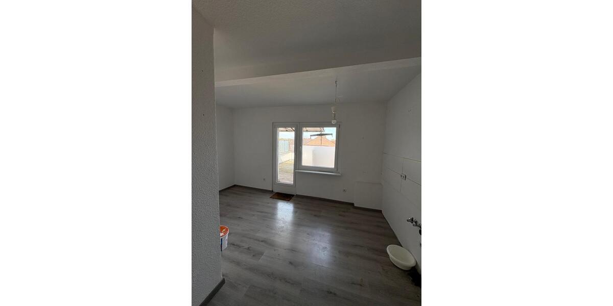 Dachgeschoßwohnung Wesel - 3 Zimmer, 82 m&sup2;, 615&euro; | Angebot:26620786