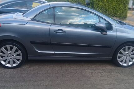 Peugeot 207 181.000 km 2.000 &euro; Essen 45143