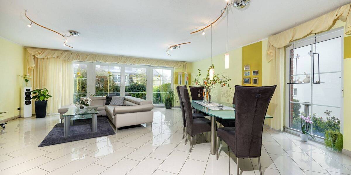 Doppelhaushälfte Velbert Mitte - 5 Zimmer, 196 m&sup2;, 598.000&euro; | Angebot:25679811