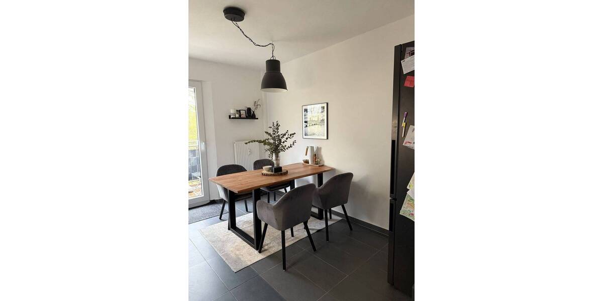 Etagenwohnung Duisburg Duissern - 3 Zimmer, 75 m&sup2;, 675&euro; | Angebot:26257318