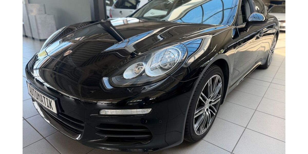 Porsche Panamera 232.000 km 22.850 &euro; Bottrop 46236