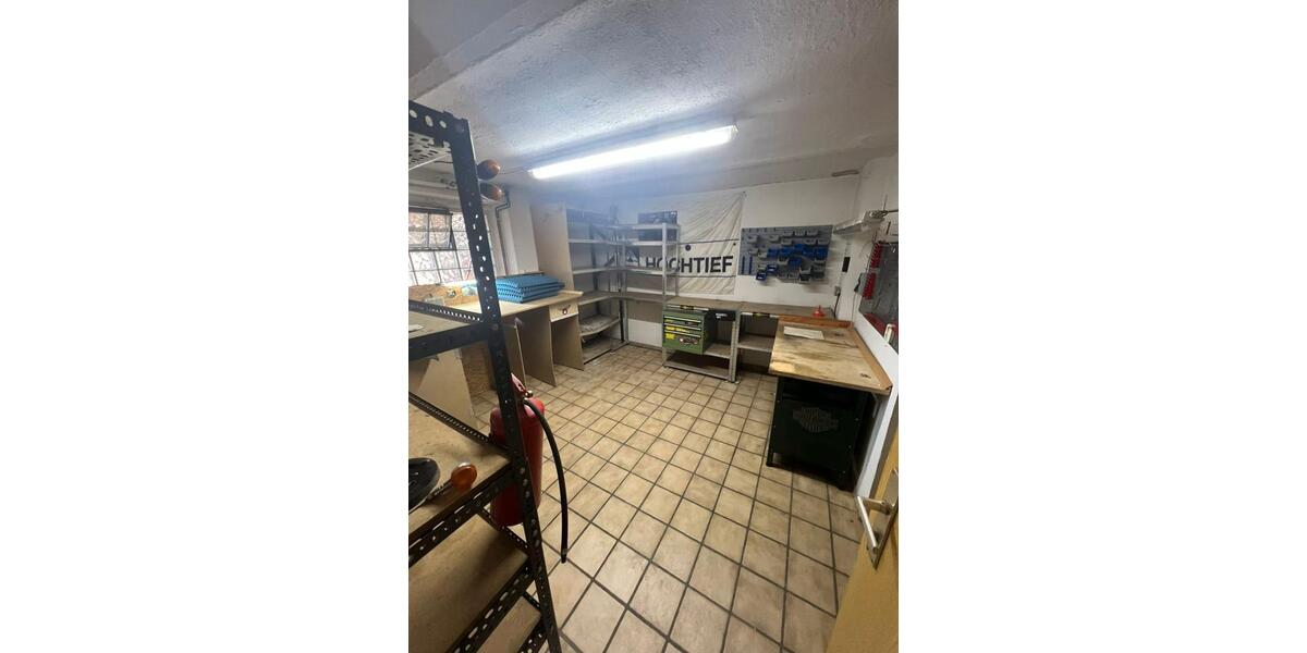 Einfamilienhaus Duisburg Mittelmeiderich - 3.5 Zimmer, 192 m&sup2;, 320.000&euro; | Angebot:27200480