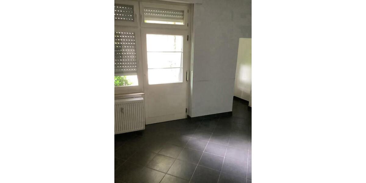 Erdgeschoßwohnung Gelsenkirchen - 2.5 Zimmer, 81 m&sup2;, 617&euro; | Angebot:26694945