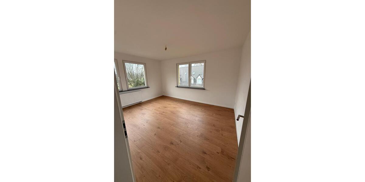 Etagenwohnung Gelsenkirchen Gelsenkirchen-Mitte - 1.5 Zimmer, 43 m&sup2;, 450&euro; | Angebot:26041008