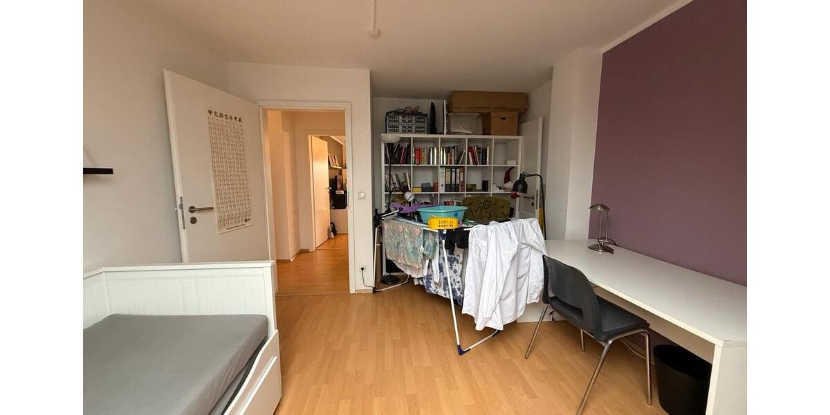 Dachgeschoßwohnung Duisburg Duisburg-Mitte - 3.5 Zimmer, 65 m&sup2;, 130.000&euro; | Angebot:25908168