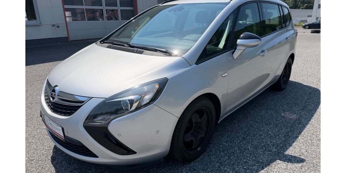 Opel Zafira 199.000 km 3.999 &euro; Marl 45772