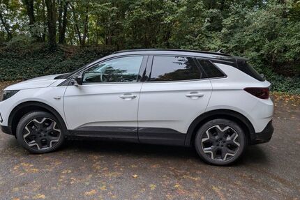 Opel Grandland (X) 13.950 km 22.499 &euro; Dorsten 46286