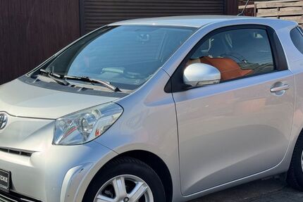 Toyota IQ 87.000 km 4.900 &euro; Duisburg 47179