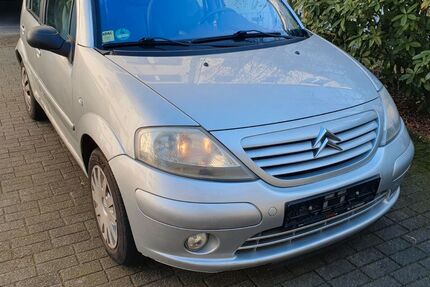 Citroen C3 128.229 km 2.399 &euro; Essen 45144