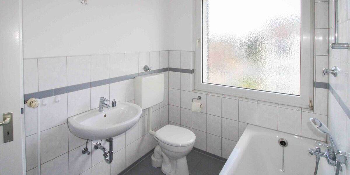 Etagenwohnung Duisburg Rumeln-Kaldenhausen - 3 Zimmer, 74 m&sup2;, 165.000&euro; | Angebot:26143309