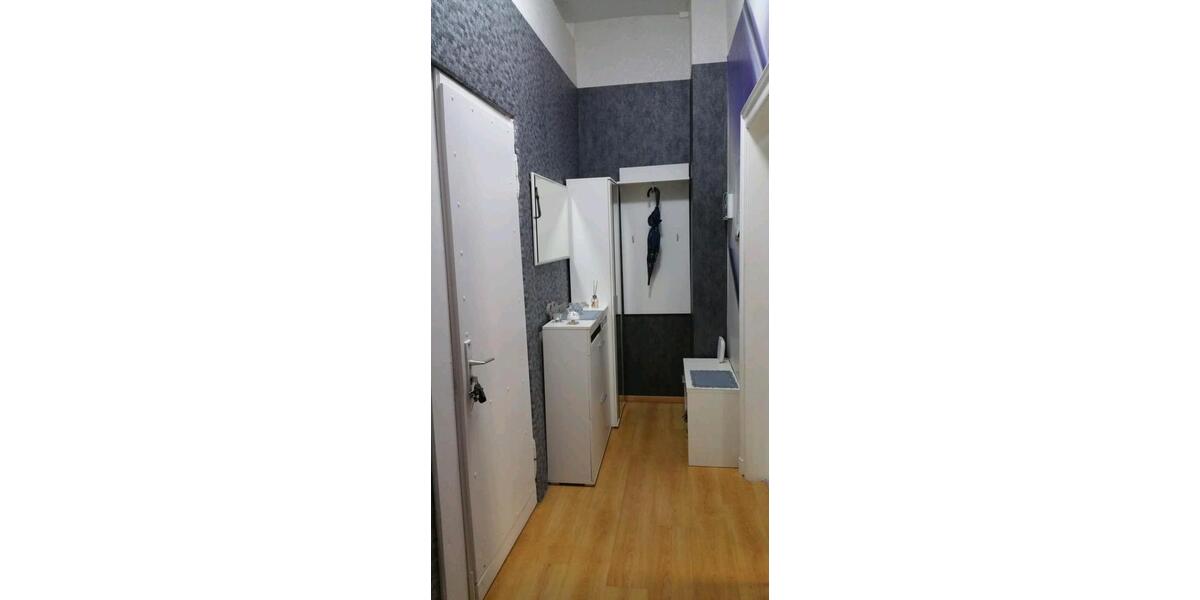 Erdgeschoßwohnung Duisburg Ruhrort - 3 Zimmer, 82 m&sup2;, 1.350&euro; | Angebot:26693906