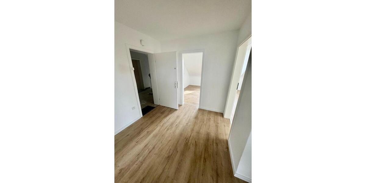 Dachgeschoßwohnung Oberhausen Alstaden - 2 Zimmer, 58 m&sup2;, 550&euro; | Angebot:25871624