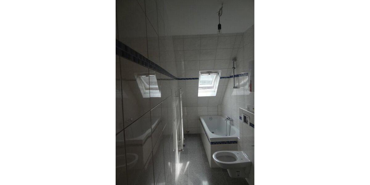 Dachgeschoßwohnung Recklinghausen - 2.5 Zimmer, 50 m&sup2;, 425&euro; | Angebot:26647322