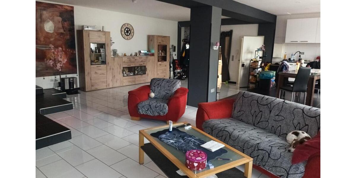 Etagenwohnung Duisburg Essenberg - 2 Zimmer, 128 m&sup2;, 880&euro; | Angebot:26617918