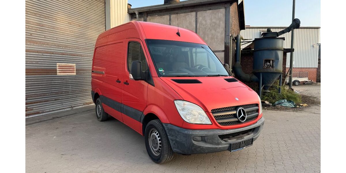 Mercedes-Benz Sprinter 117.972 km 7.590 &euro; Bottrop 46240