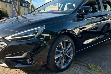 Hyundai i30 94.200 km 15.999 &euro; Essen 45359