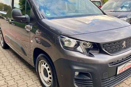 Peugeot Partner 216.710 km 8.500 &euro; Moers 47445