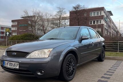 Ford Mondeo 184.000 km 2.900 &euro; Essen 45143